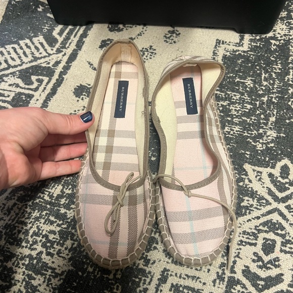 Burberry espadrille flats - Picture 1 of 5